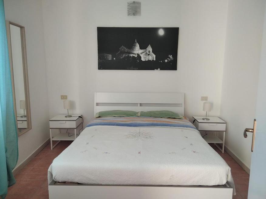 37 Nodi Apartment อังโกนา ภายนอก รูปภาพ